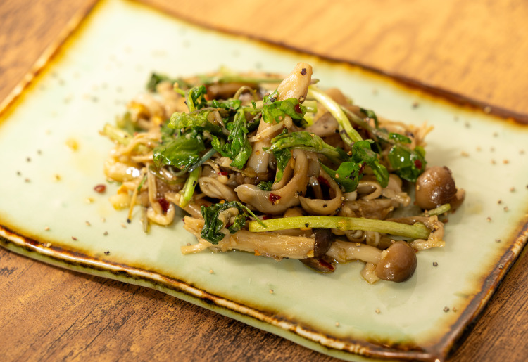 3種キノコとクレソンの温ぺぺロン